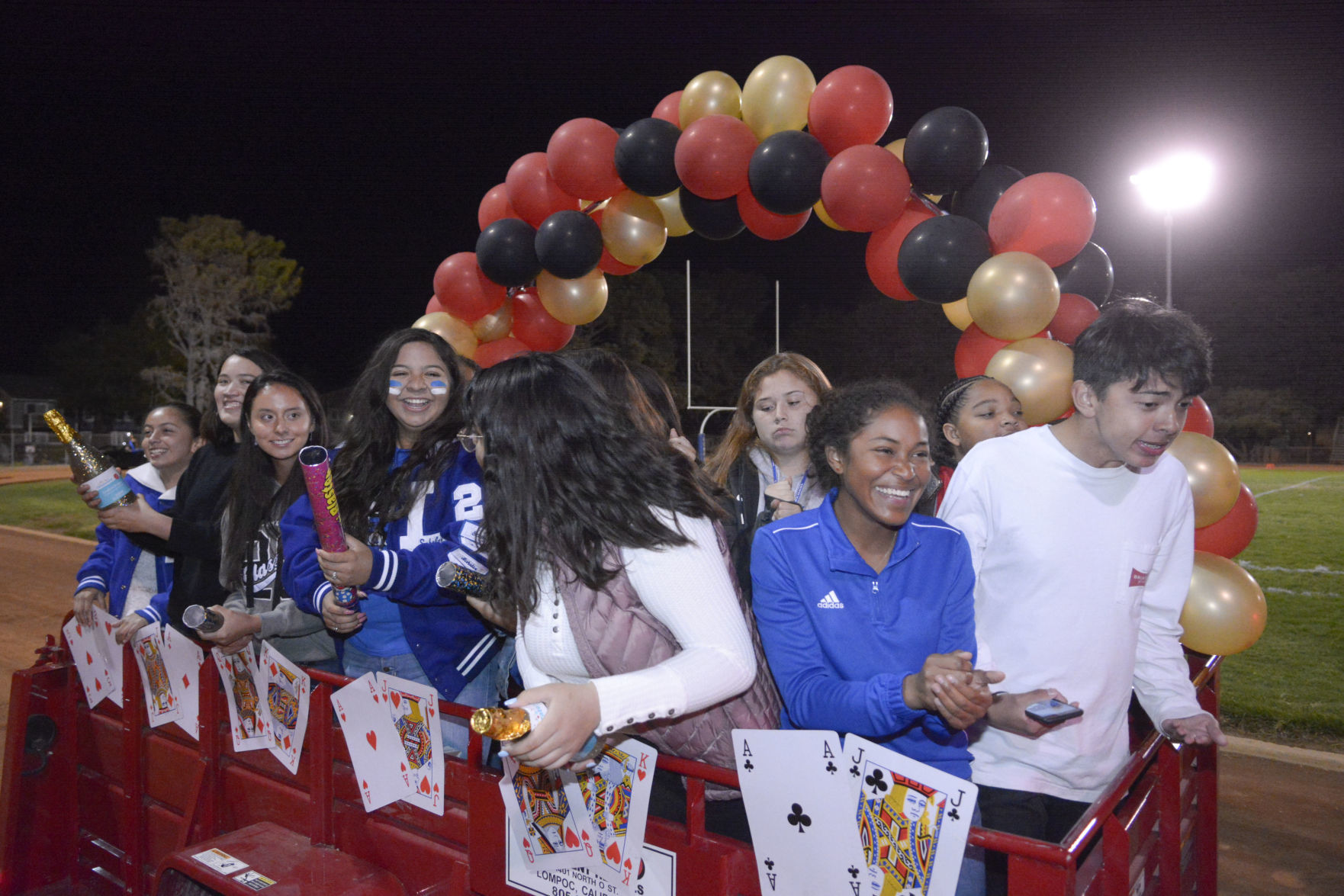101119 Lompoc Homecoming 04.jpg